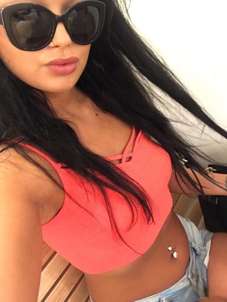 Elmalikent Elit Escort Yasemin - Rezidans ve Otel Eşliği